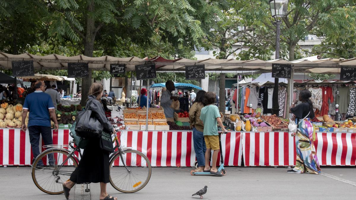 Étal de fruits et légumes